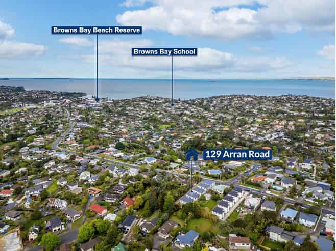 129 Arran Road, Browns Bay