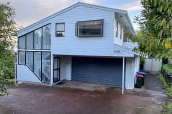 420B Hillsborough Rd, Hillsborough