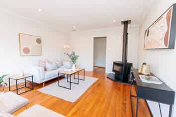 15 Collier Avenue, Karori