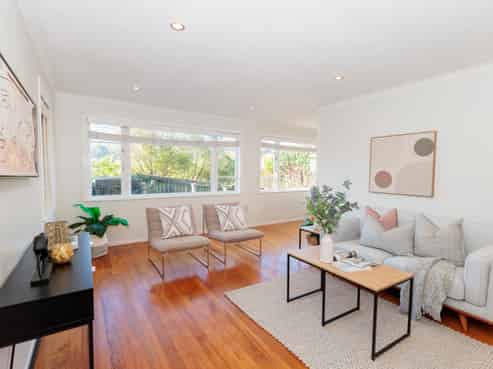 15 Collier Avenue, Karori