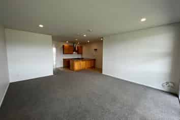 2B/63 Kestev Drive, Flat Bush