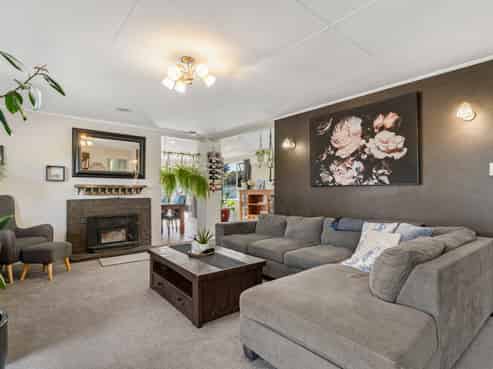 18 Frederick Street, Carterton