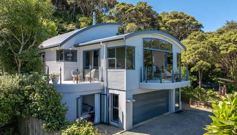 100 Fairview Crescent, Omiha