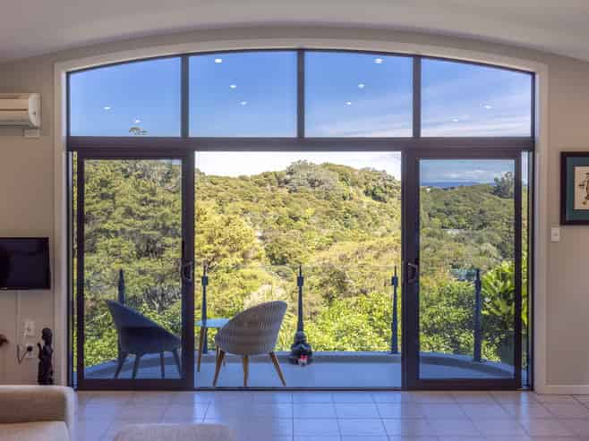 100 Fairview Crescent, Omiha