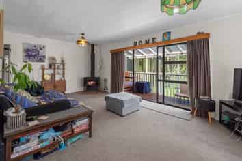 2201 State Highway 1, Hukerenui