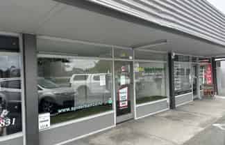 Shop for lease – Busy Tinwald Shopping Centre