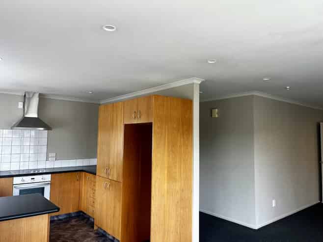 709a Charles Street, Raureka