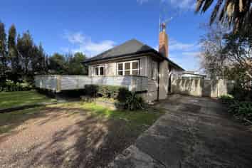 18 Walmsley Road , Mangere