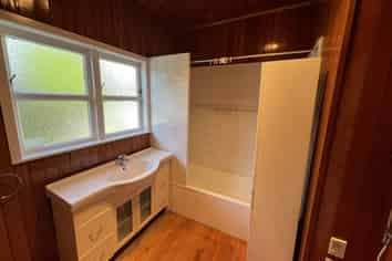 18 Walmsley Road , Mangere