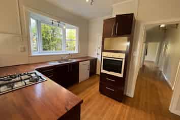 18 Walmsley Road , Mangere