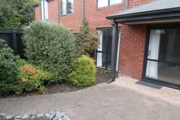 238B Edgeware Road , Saint Albans