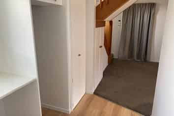 238b Edgeware Road , Saint Albans