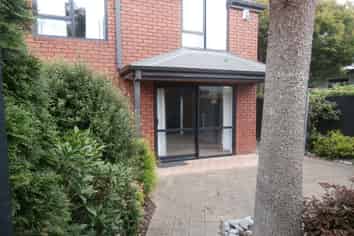 238B Edgeware Road , Saint Albans