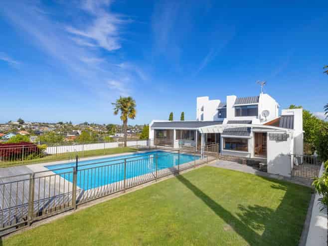 117 Matua Road, Matua