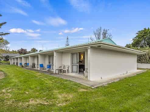 Waiuku freehold - scale, zoning and opportunity