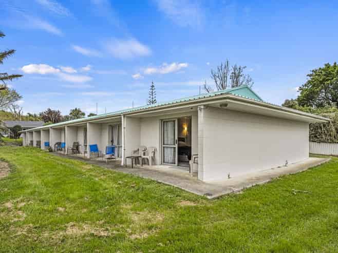 Waiuku freehold - scale, zoning and opportunity