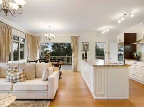 4 Kereru Grove, Greenhithe