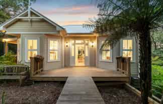 4 Kereru Grove, Greenhithe