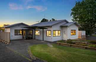 76 Stanley Road, Glenfield