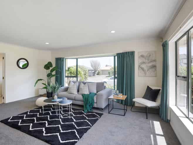 6 Mistral Place, Paraparaumu Beach