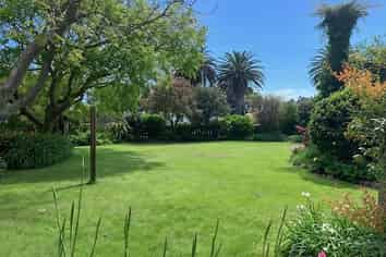 123 College Road, Edgecumbe