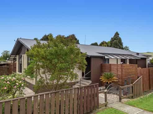 123 College Road, Edgecumbe