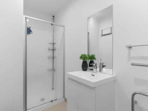 2/15 Chivalry Road, Glenfield