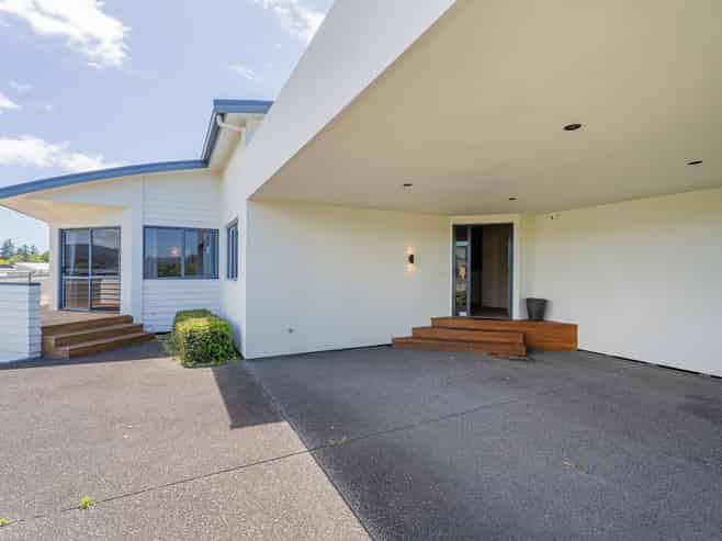 1 Centreway, Pauanui
