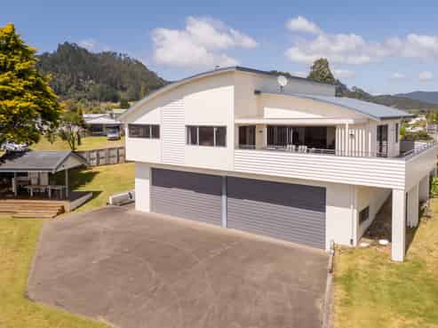 1 Centreway, Pauanui
