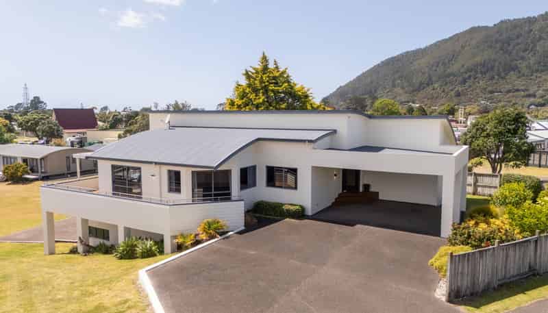 1 Centreway, Pauanui
