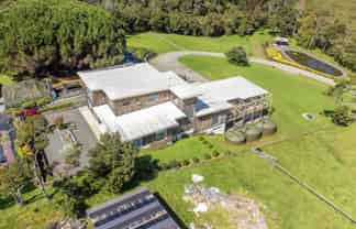 42 Merewhira Road, Paremoremo