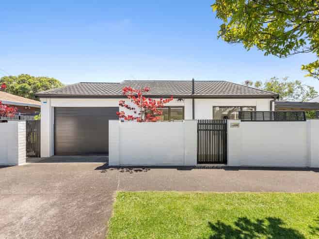 12 Tui Street, Point Chevalier