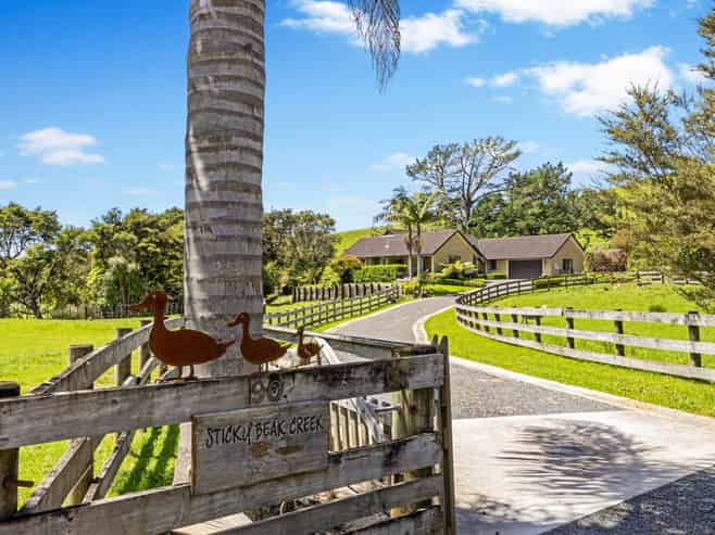 90 Kawakawa-Orere Road, Clevedon