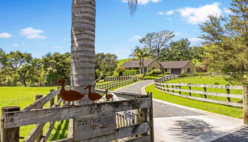 90 Kawakawa-Orere Road, Kawakawa Bay