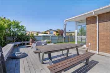 5 Waterford Drive, Winton