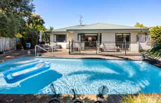 28 Bouverie Crescent, Flagstaff