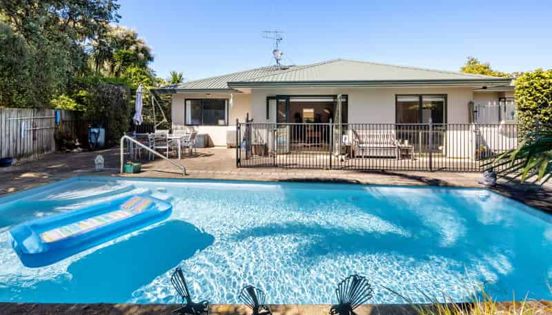 28 Bouverie Crescent, Flagstaff