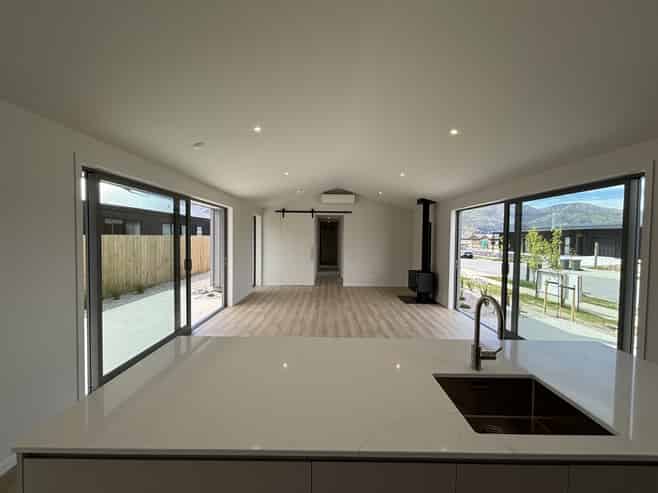 5 Barton Street, Lake Hawea