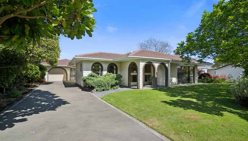 18 Sunny Glen, Waikanae