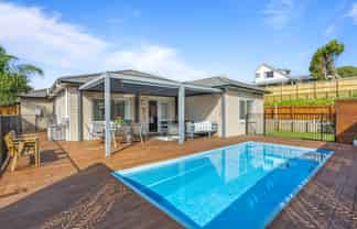 32 Rishworth Avenue, Stanmore Bay