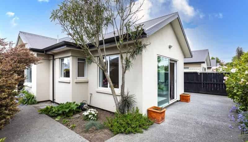 6D Kauri St, Riccarton