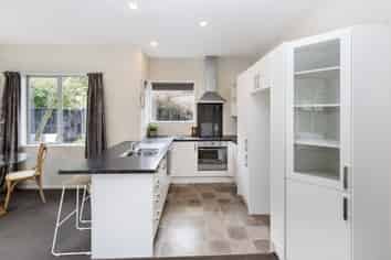 6D Kauri St, Riccarton