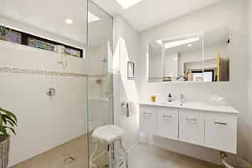 4/3 Karitane Drive, Cashmere