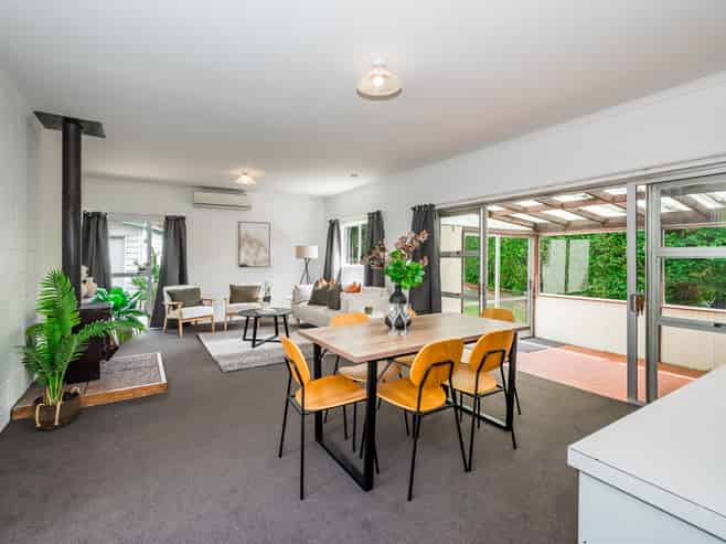 16 Dale Road, Raumati South