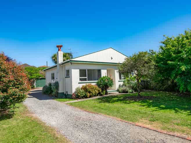 16 Dale Road, Raumati South