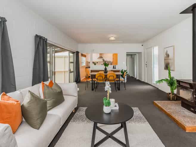 16 Dale Road, Raumati South