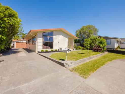 78 Atherfold Crescent, Greenmeadows