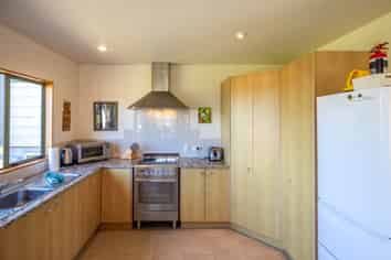 49 Tahatai Road, Oneroa