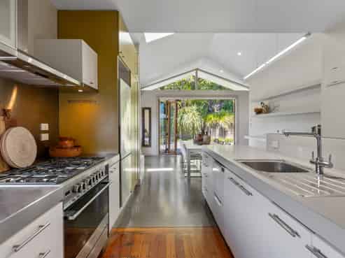 18 Gilbert Street, New Plymouth Central