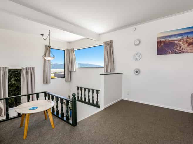 3 Toru Road, Paraparaumu Beach